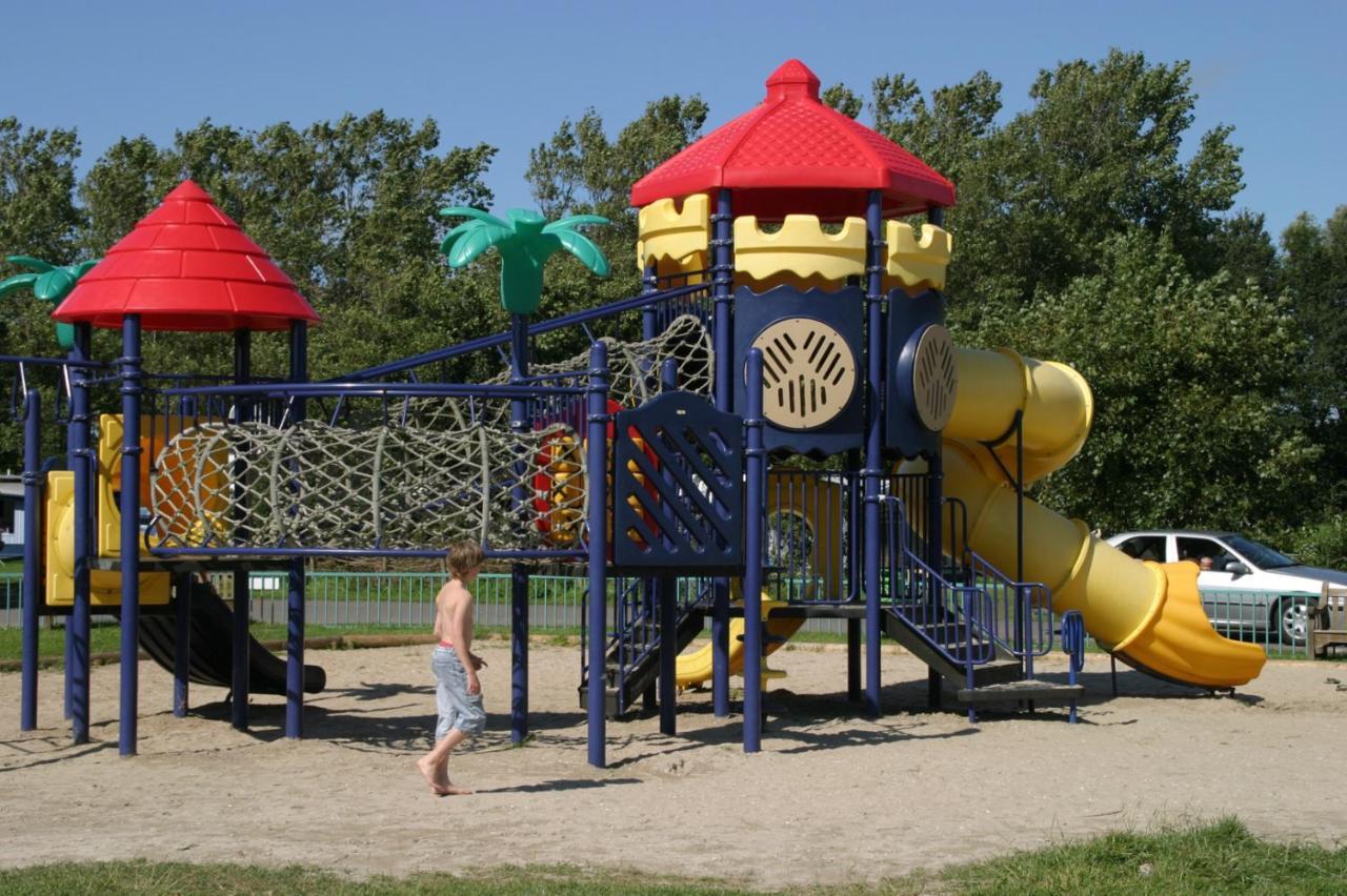 Cs 32 - Vakantiepark Callassande カラントスウオーフ エクステリア 写真